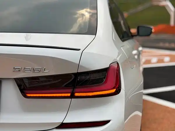 BMW 3 Series 2019