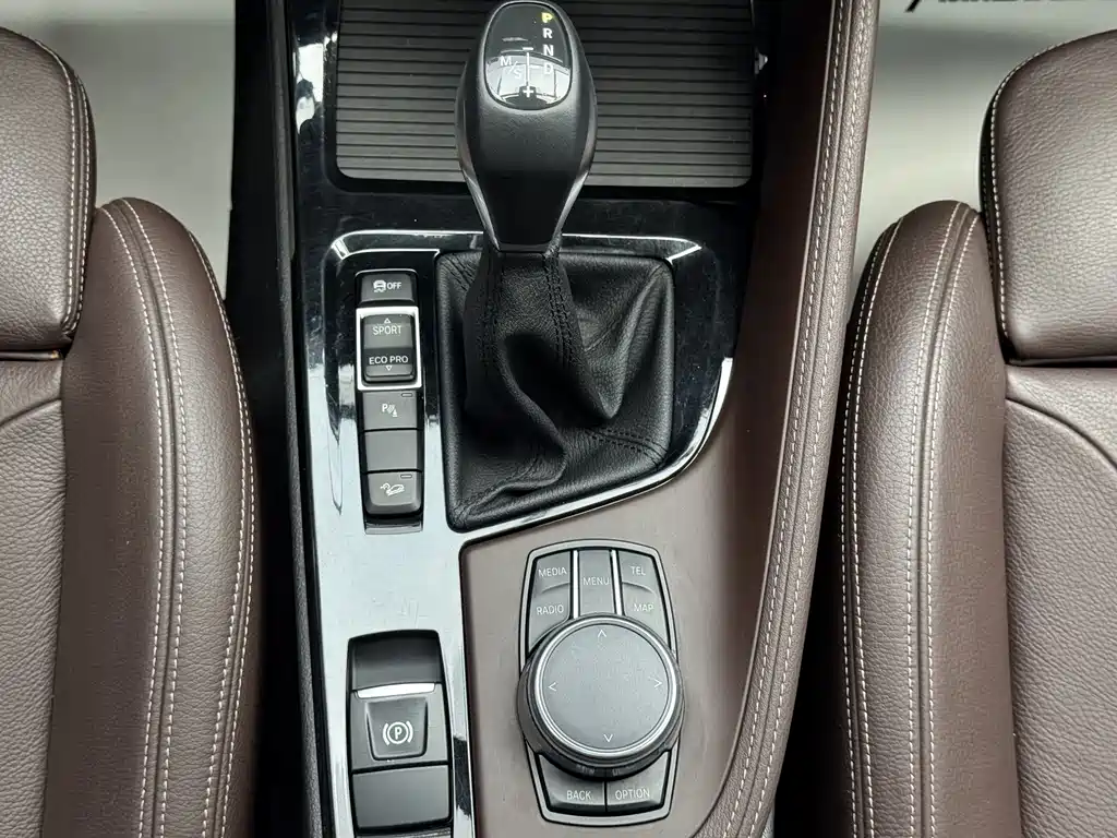 BMW X1 2016 — фото 13