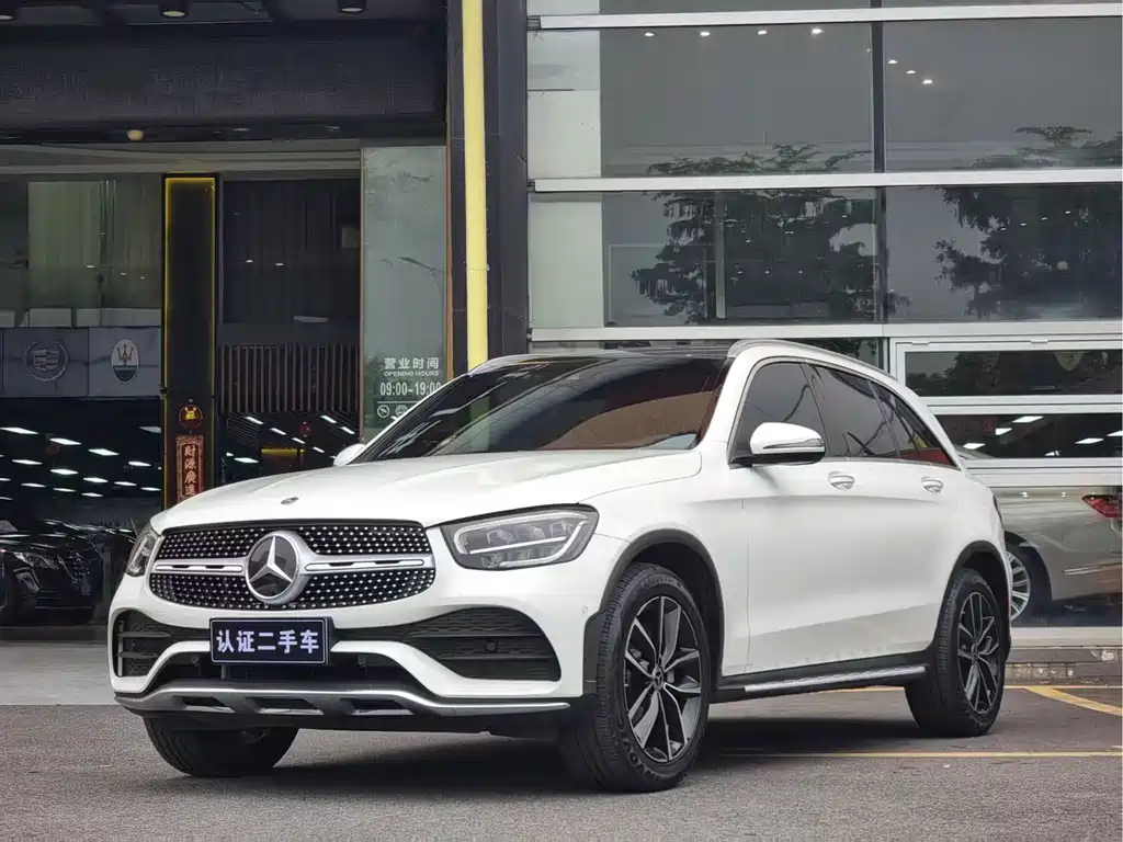Mercedes-Benz GLC 2021 — фото 1
