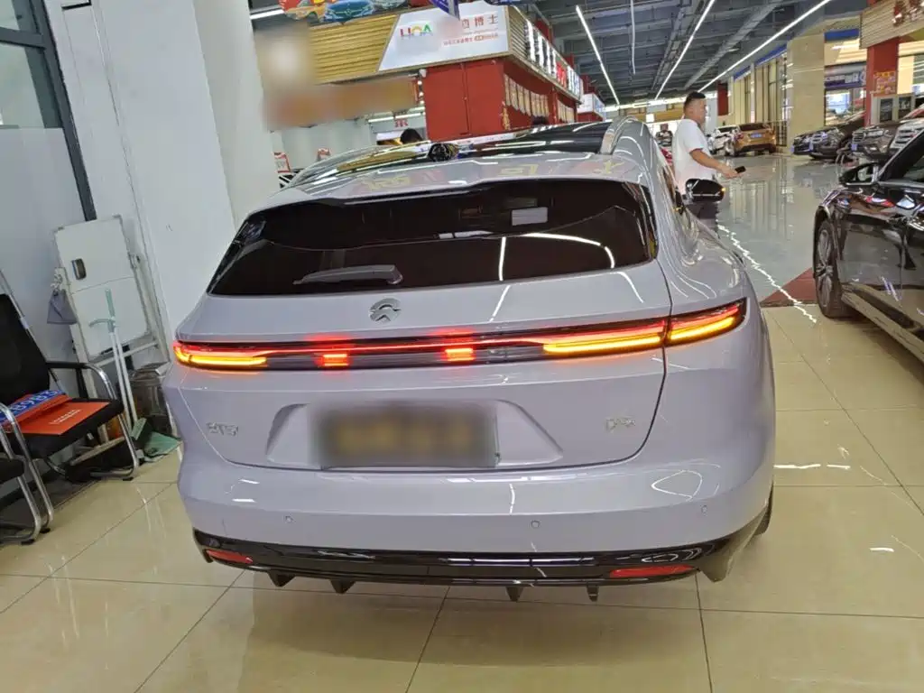 NIO ET5T 2025