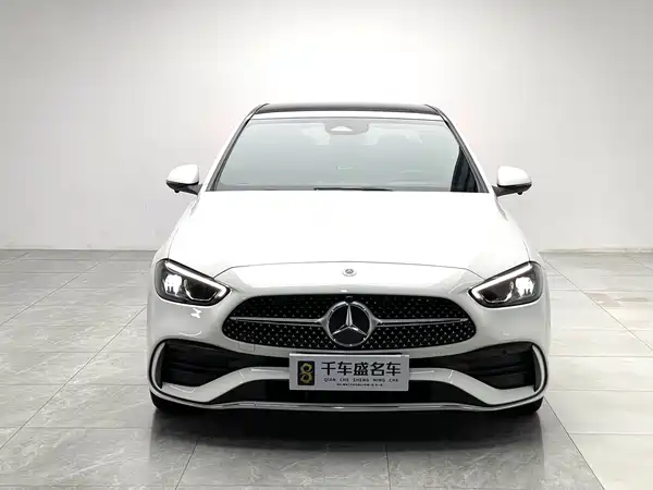Mercedes-Benz C-Class 2024