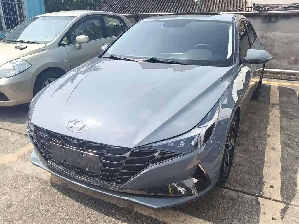 Hyundai Elantra 2021