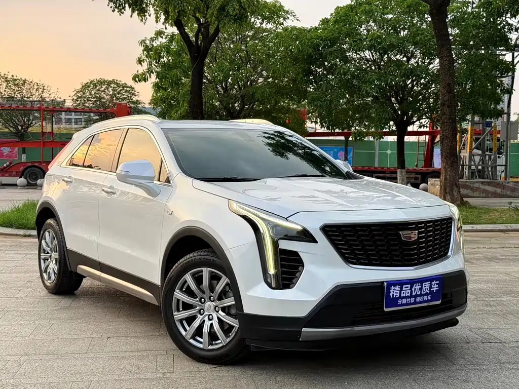 Cadillac XT4 2021 — фото 3