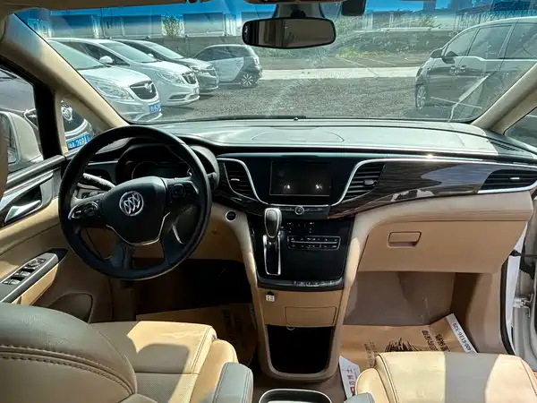 Buick GL8 2018