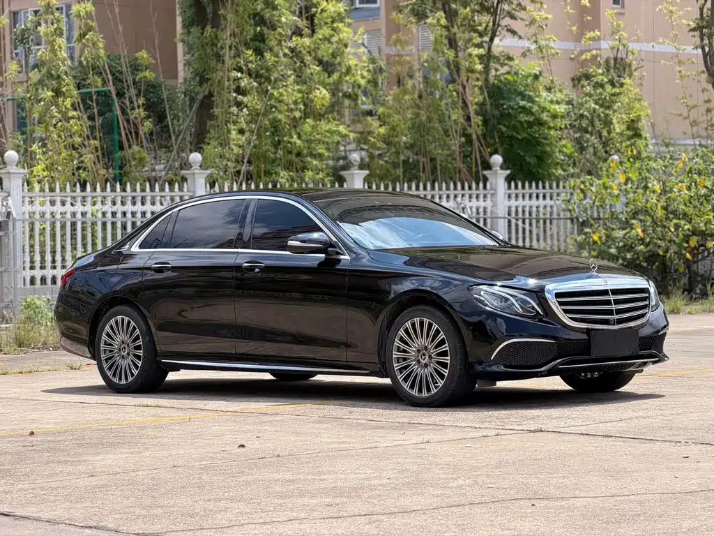 Mercedes-Benz E-Class 2019 — фото 4