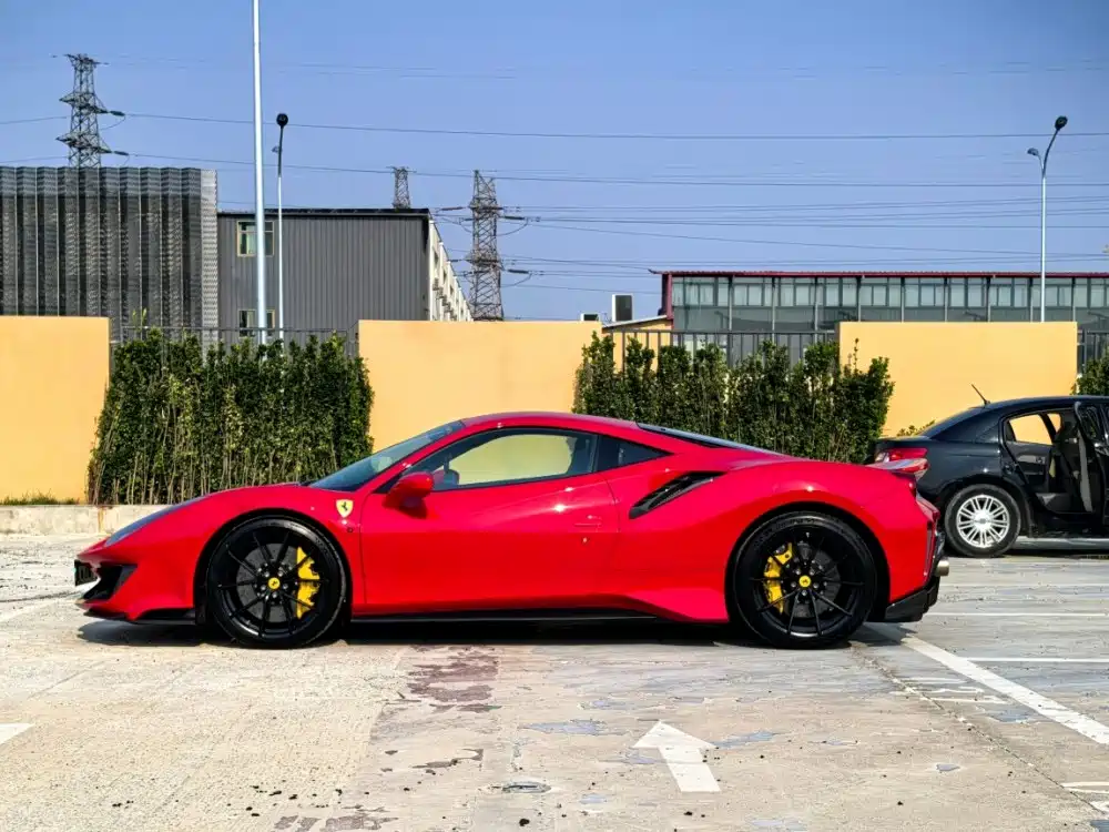 Ferrari 488 2019 — фото 18