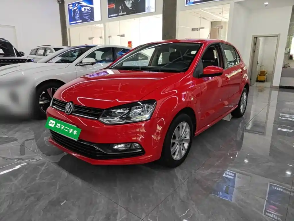 Volkswagen Polo 2015 — фото 1