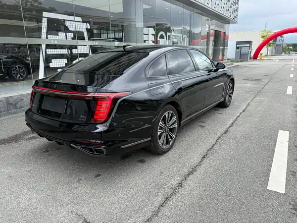 Hongqi H9 2024