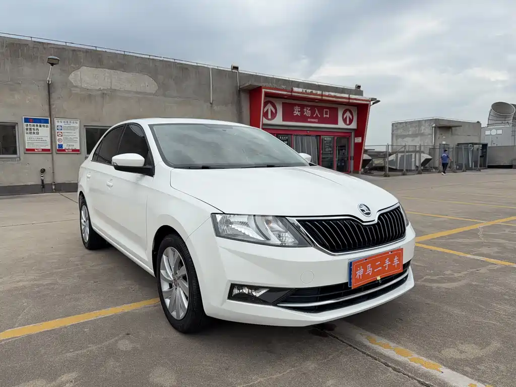 Skoda Rapid 2018 — фото 3