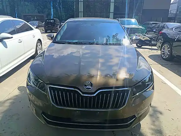 Skoda Superb 2016