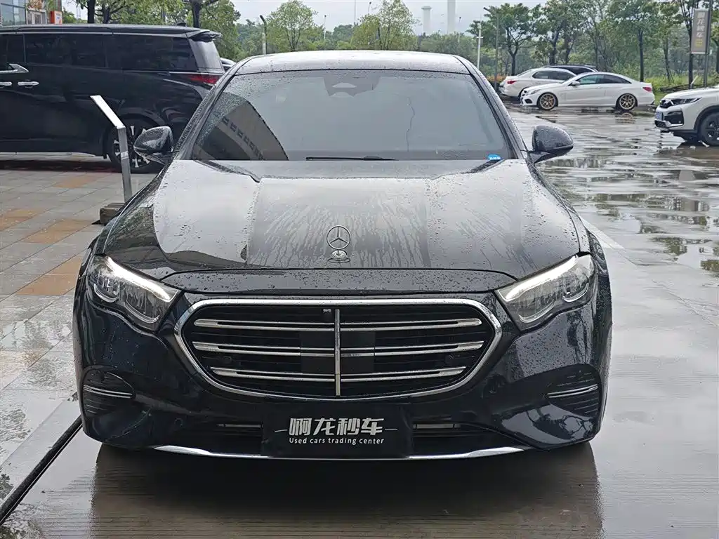 Mercedes-Benz E-Class 2024