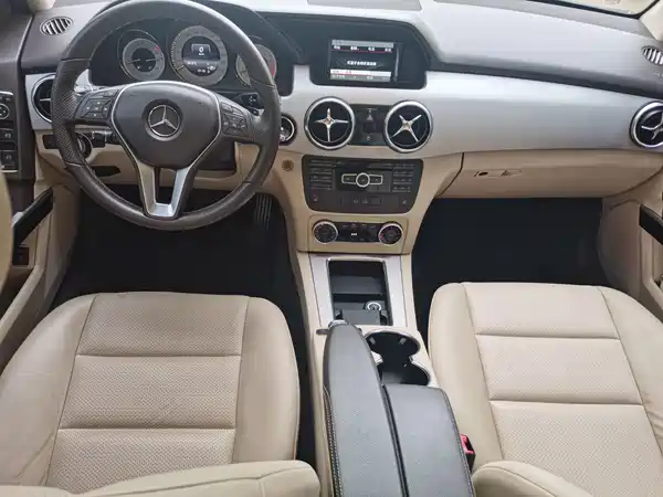 Mercedes-Benz GLK-Class 2013