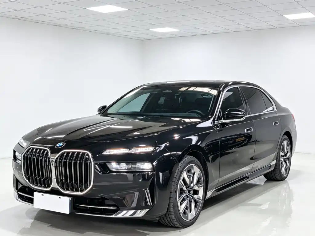 BMW 7 Series 2023 — фото 3