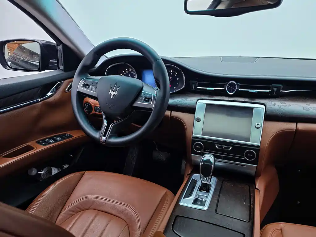 Maserati Quattroporte 2014 — фото 16