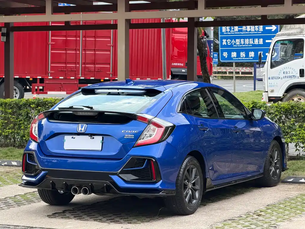 Honda Civic 2020 — фото 11