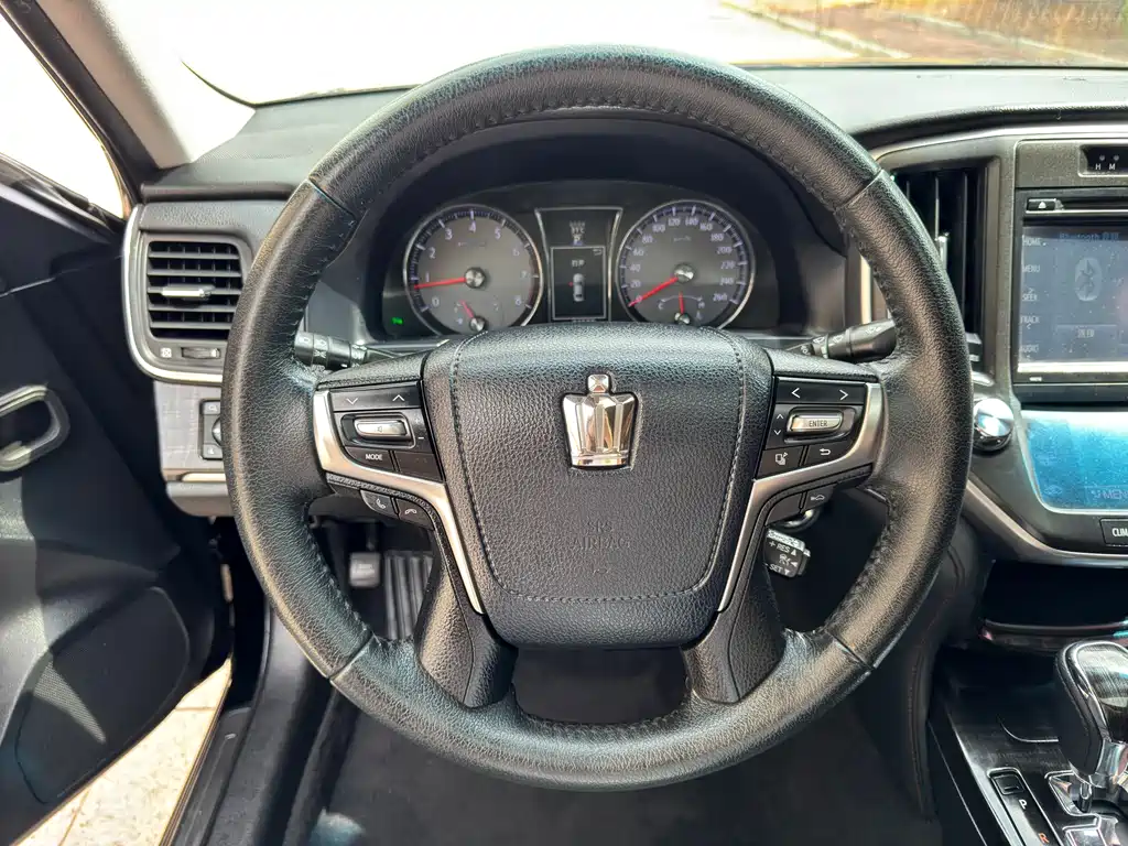 Toyota Crown 2018 — фото 14