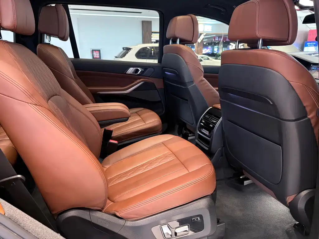 BMW X7 2020 — фото 17