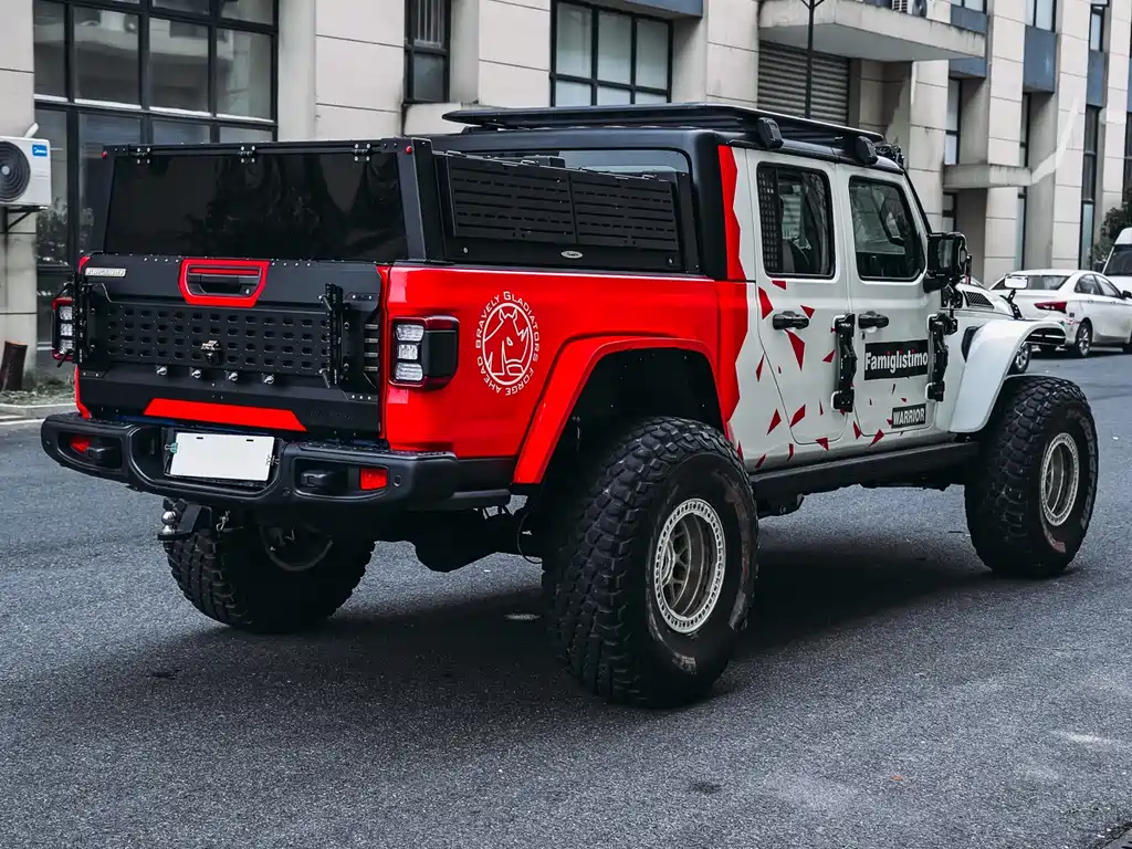 Jeep Gladiator 2023 — фото 11