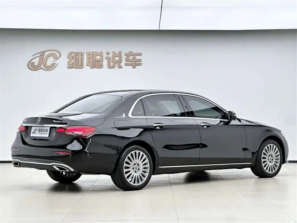 Mercedes-Benz E-Class 2023