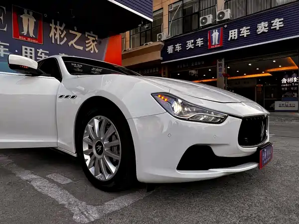 Maserati Ghibli 2015