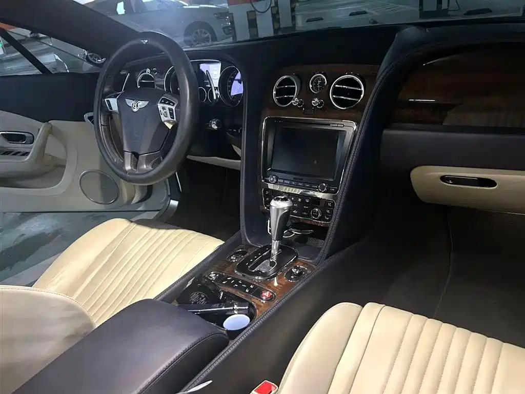 Bentley Continental 2017