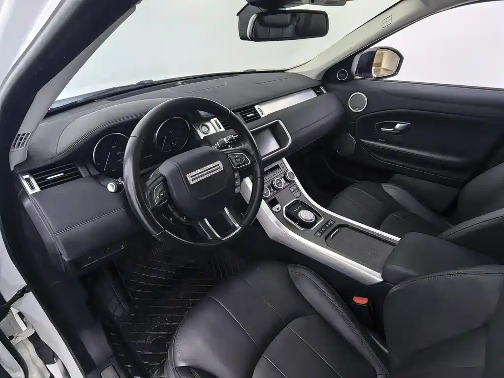 Land Rover Evoque 2018 — фото 17