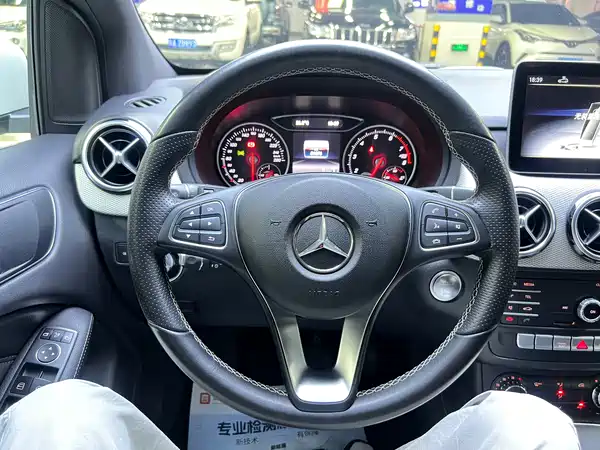 Mercedes-Benz B-Class 2018