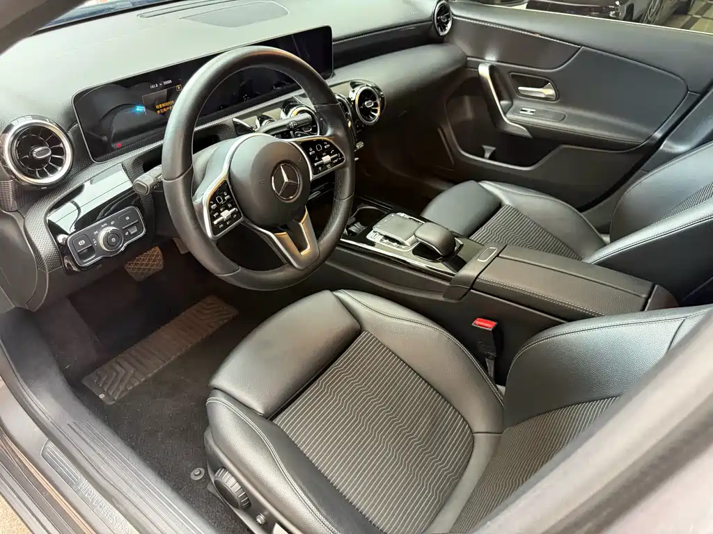 Mercedes-Benz A-Class 2020 — фото 8