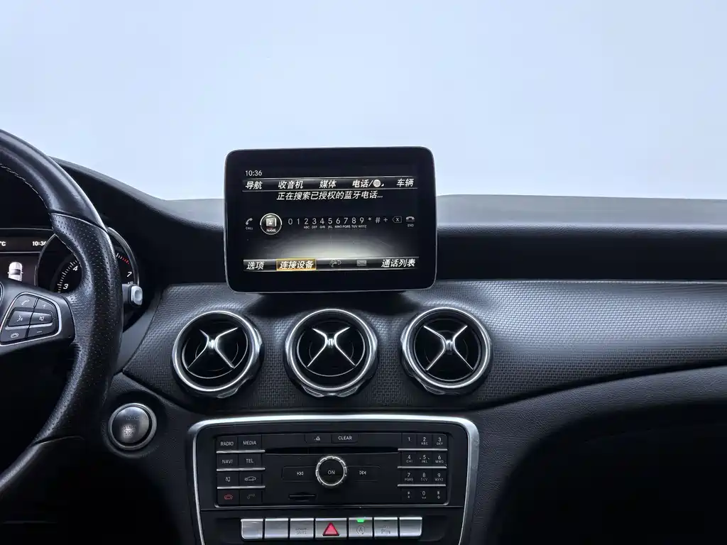 Mercedes-Benz GLA 2018 — фото 16