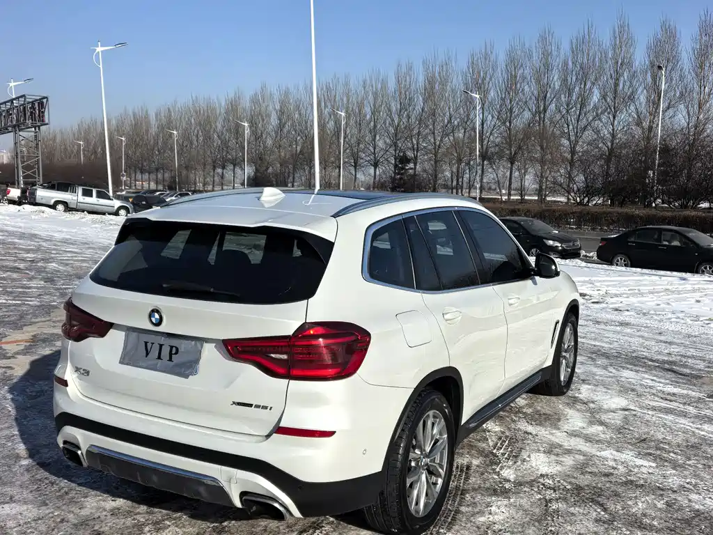 BMW X3 2018 — фото 9