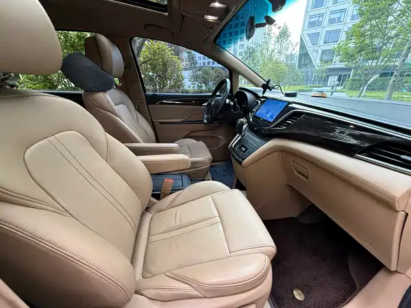 Buick GL8 2017