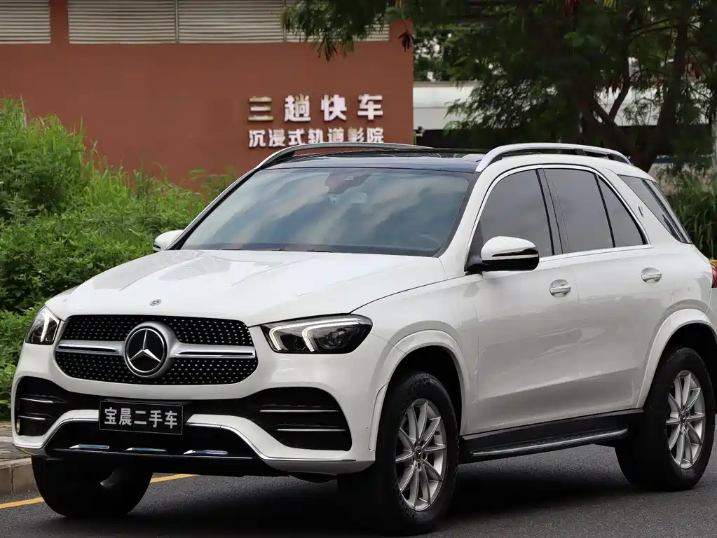 Mercedes-Benz GLE 2020 — фото 1