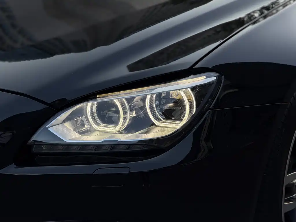BMW M6 2015 — фото 16