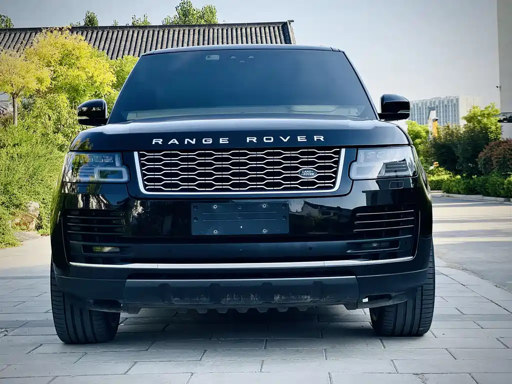 Land Rover Range Rover 2021 — фото 2
