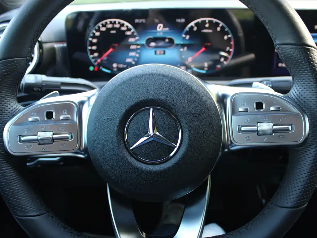 Mercedes-Benz A-Class 2021 — фото 20