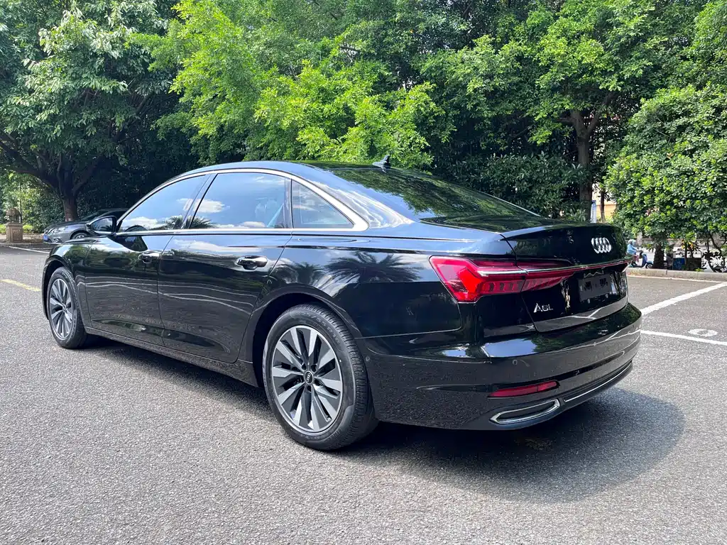 Audi A6L 2022 — фото 6