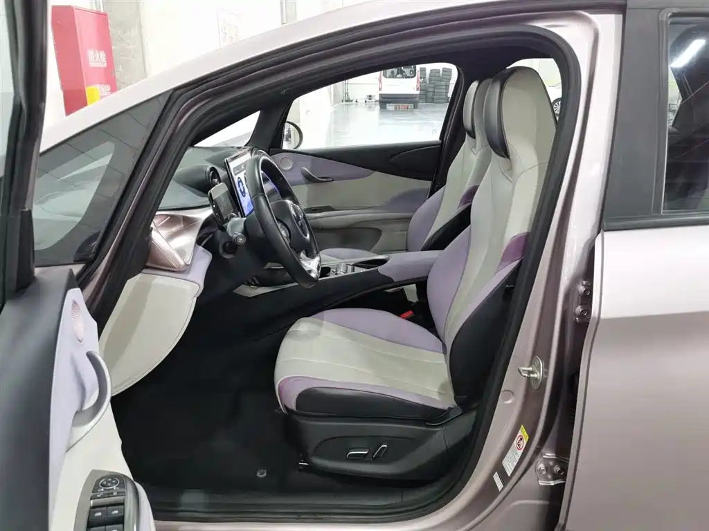 BYD Dolphin 2022 — фото 10