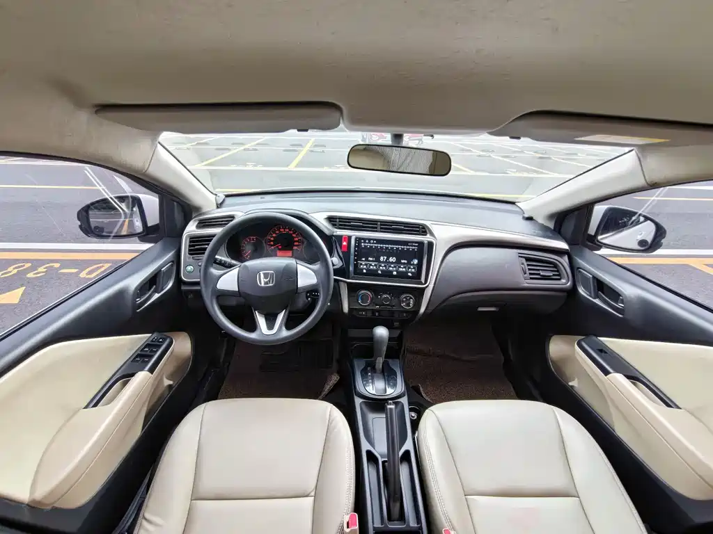 Honda City 2017 — фото 12