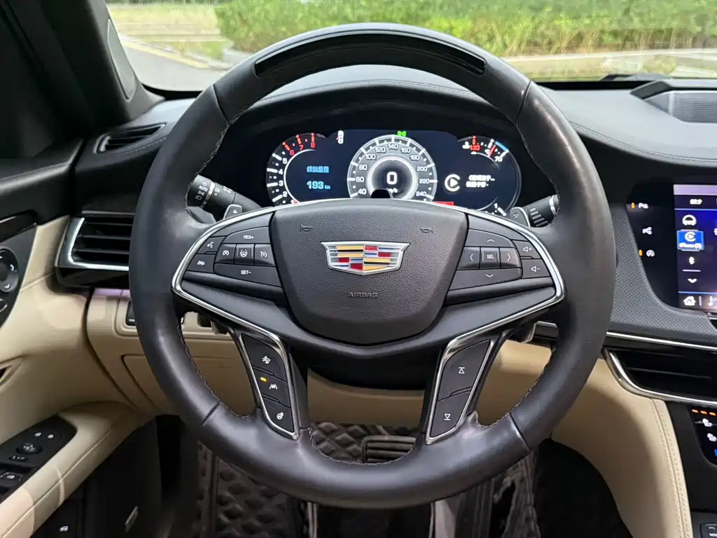 Cadillac CT6 2023 — фото 22