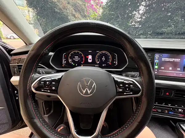 Volkswagen Passat 2022