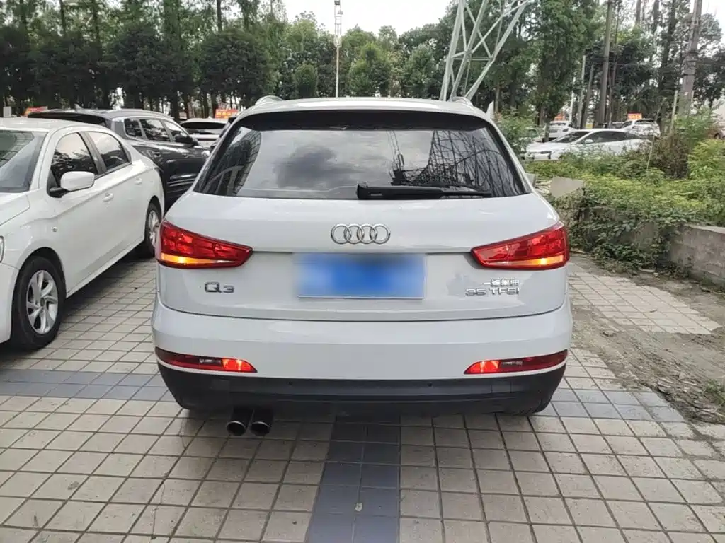 Audi Q3 2016 — фото 6