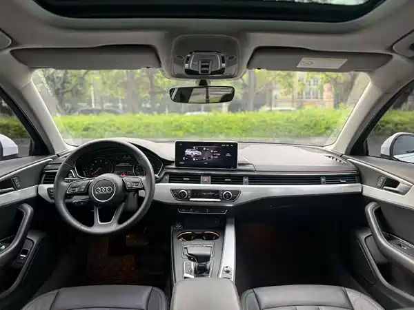 Audi A4L 2017