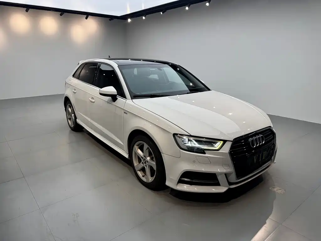 Audi A3 2019 — фото 3