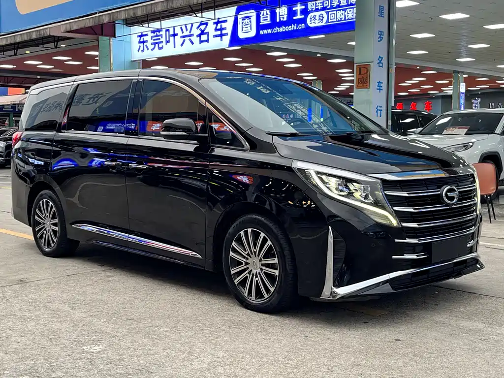 GAC Motor Trumpchi M8 2022 — фото 3