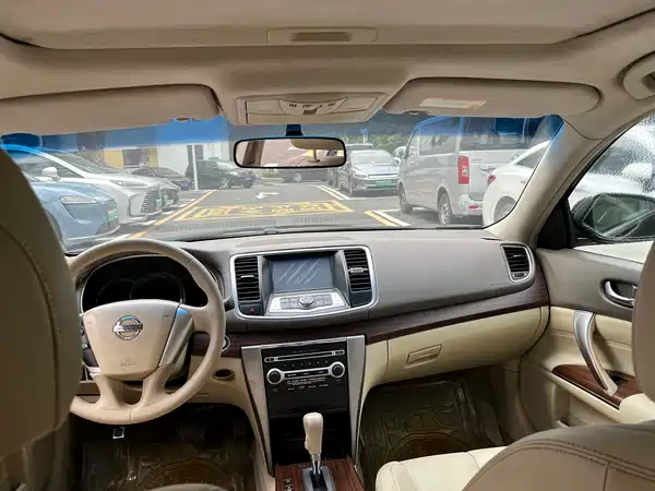 Nissan Teana 2010