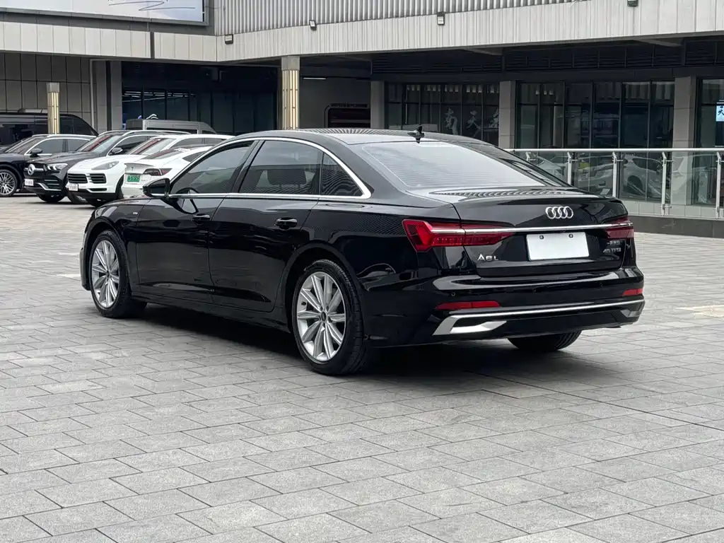 Audi A6L 2023 — фото 19