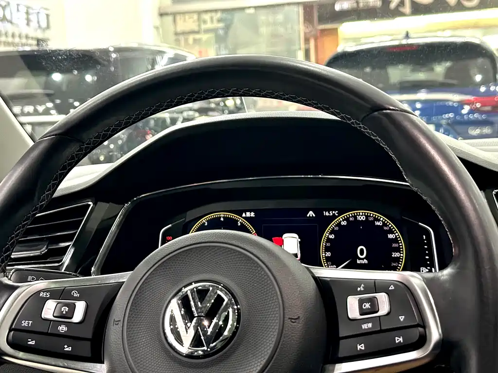 Volkswagen Tiguan L 2019 — фото 10