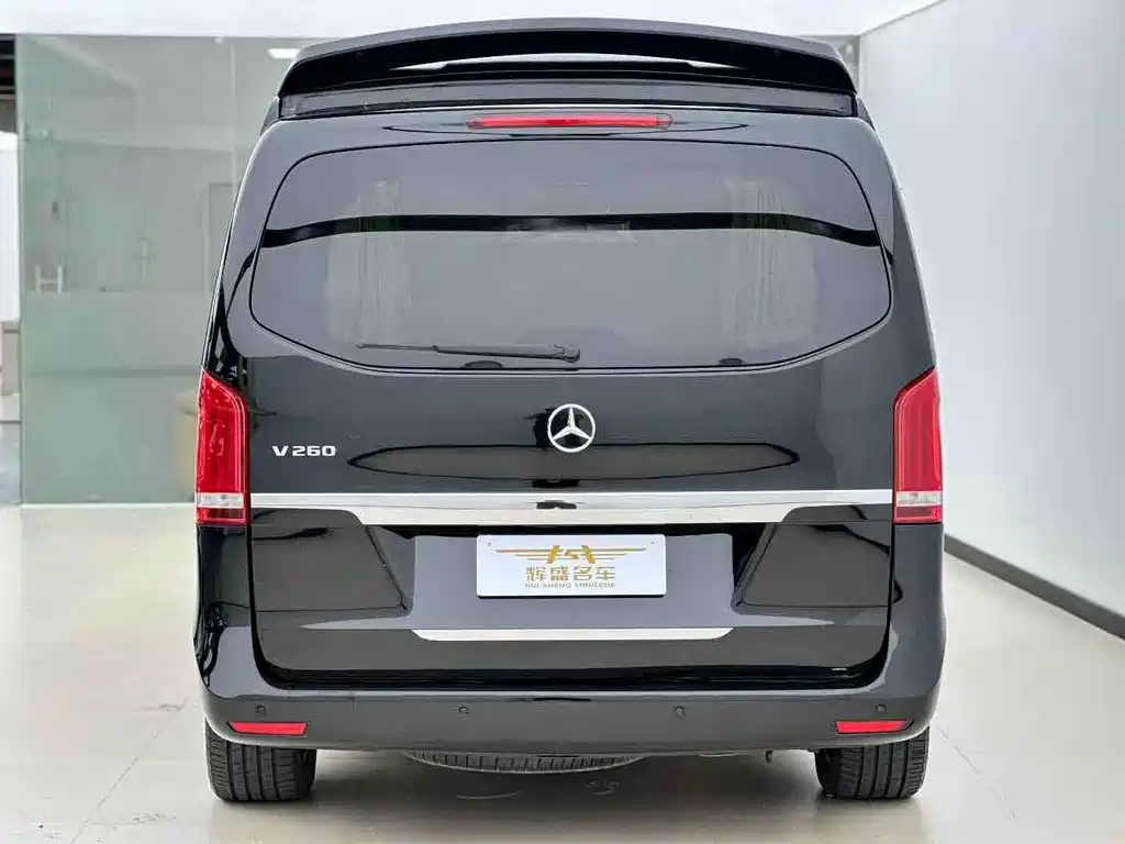 Mercedes-Benz V-Class 2018 — фото 9
