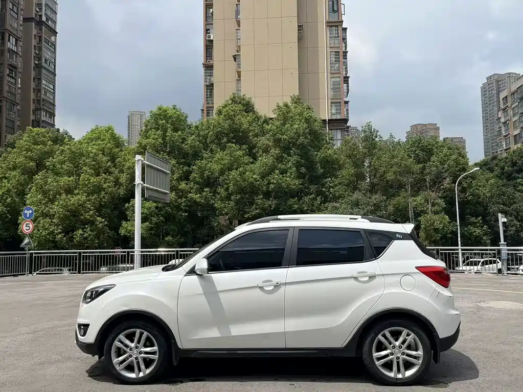 Changan CS35 2018 — фото 4