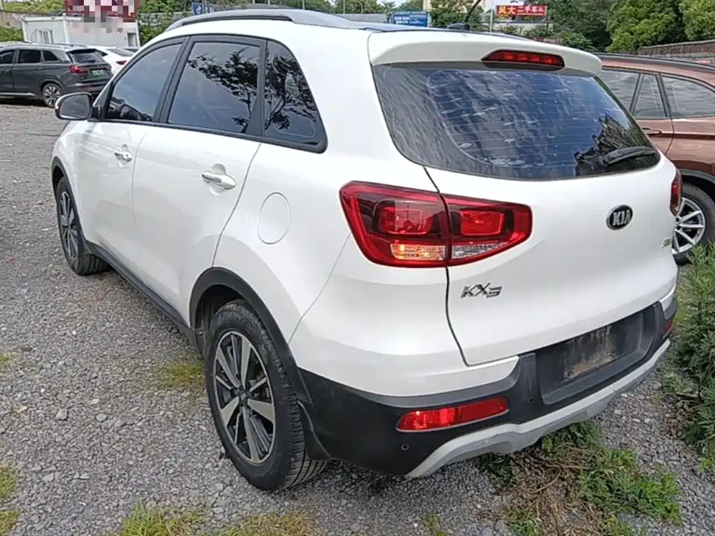 Kia KX3 2016 — фото 5